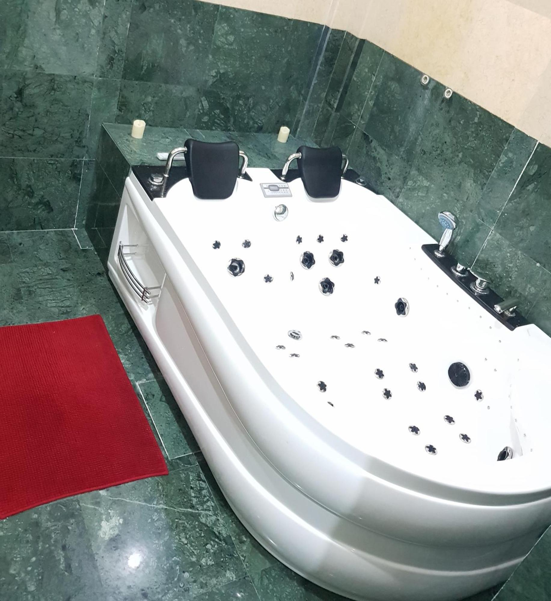 Spa Mega Mall Monza National Arena Βουκουρέστι Δωμάτιο φωτογραφία